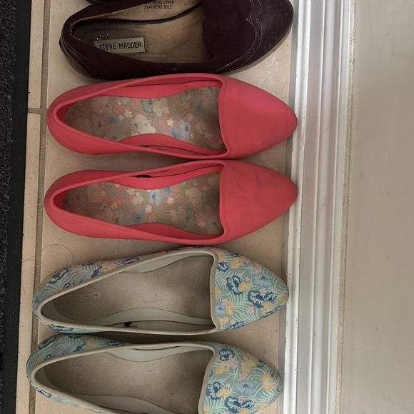 Shoes - Picture 2 of 2